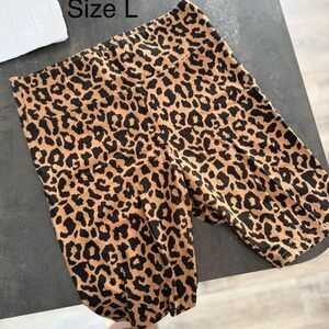 Women’s Leopard Print Biker Shorts Size L